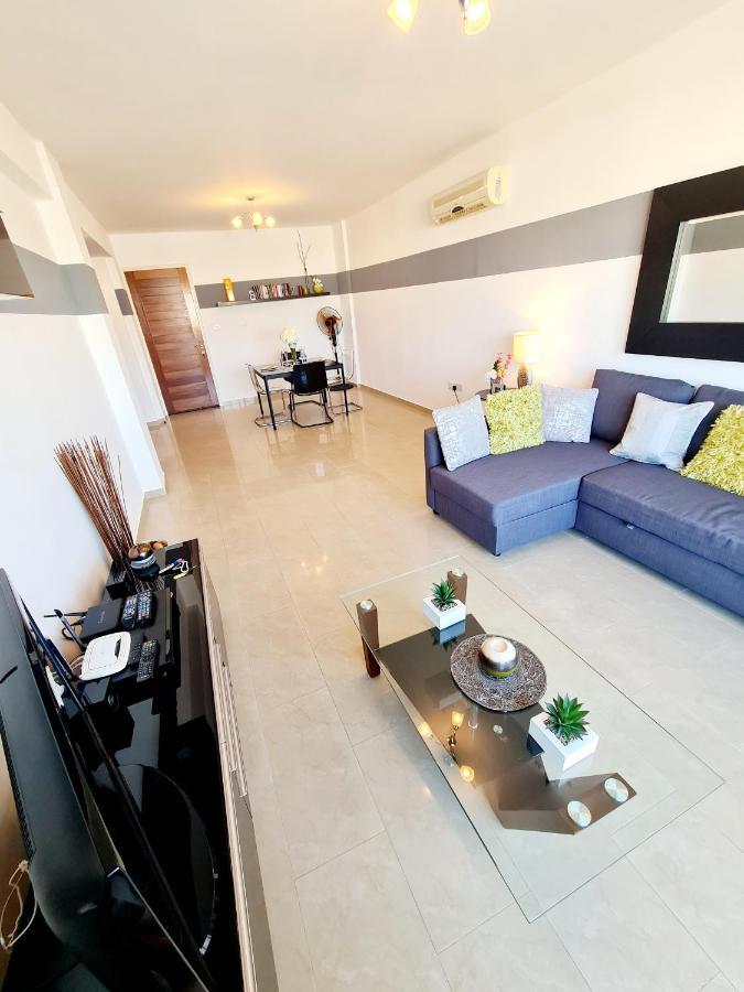Stunning Apartment C106 With Balcony Looking Over Pool Pegeia Exterior foto
