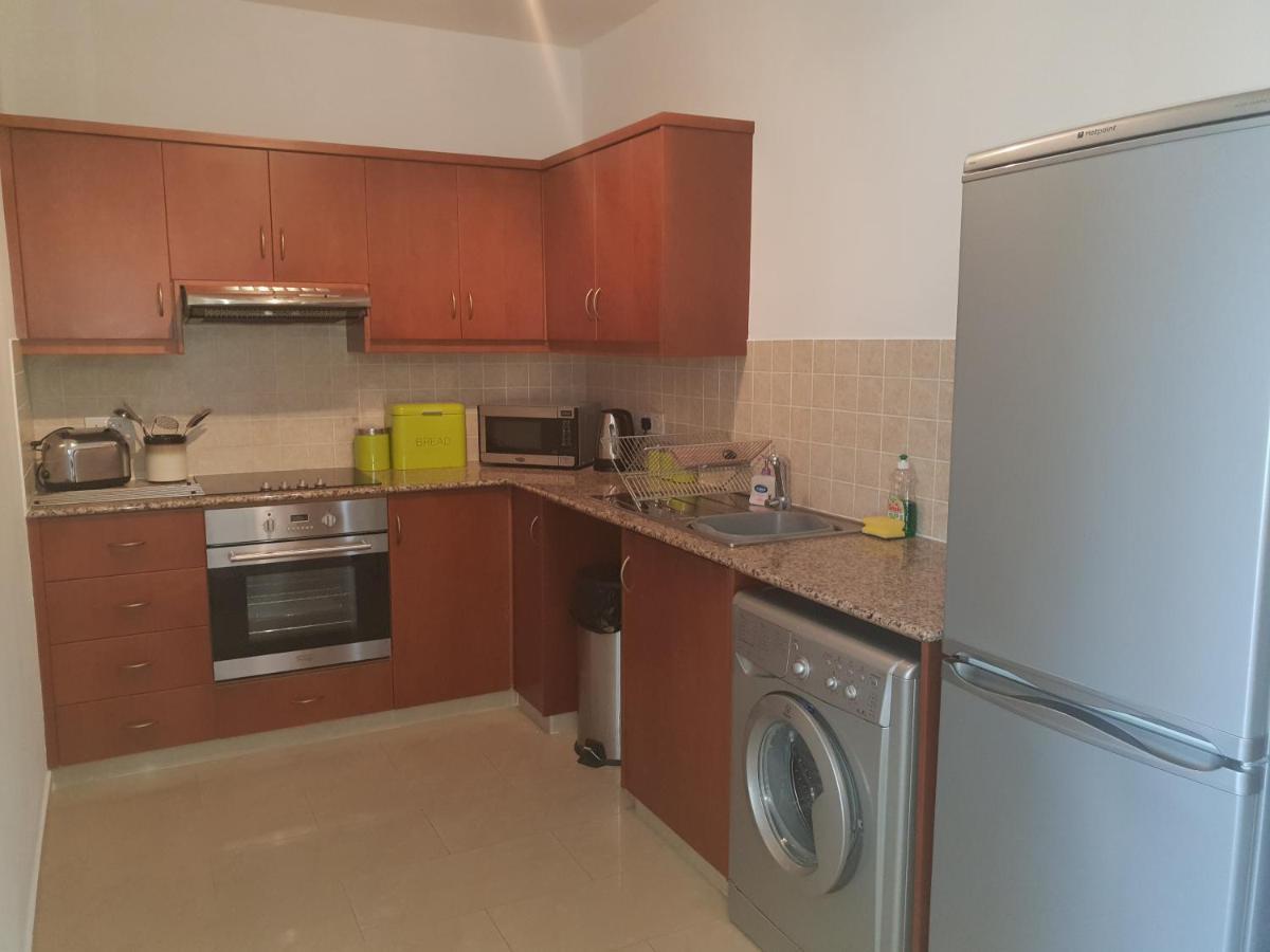 Stunning Apartment C106 With Balcony Looking Over Pool Pegeia Exterior foto