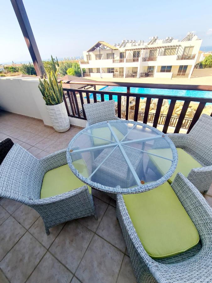 Stunning Apartment C106 With Balcony Looking Over Pool Pegeia Exterior foto