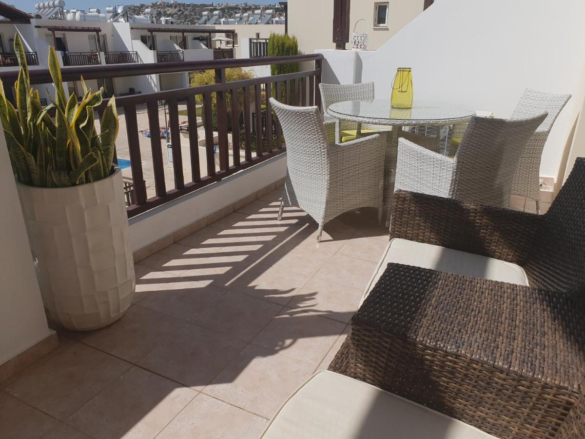 Stunning Apartment C106 With Balcony Looking Over Pool Pegeia Exterior foto