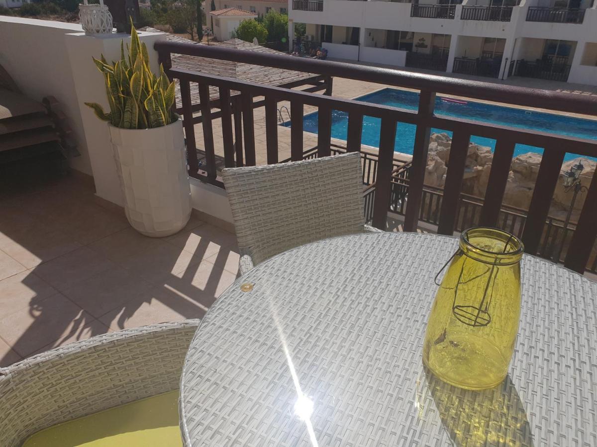 Stunning Apartment C106 With Balcony Looking Over Pool Pegeia Exterior foto